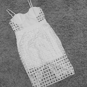 Beautiful ivory/white dress Medium..no tags